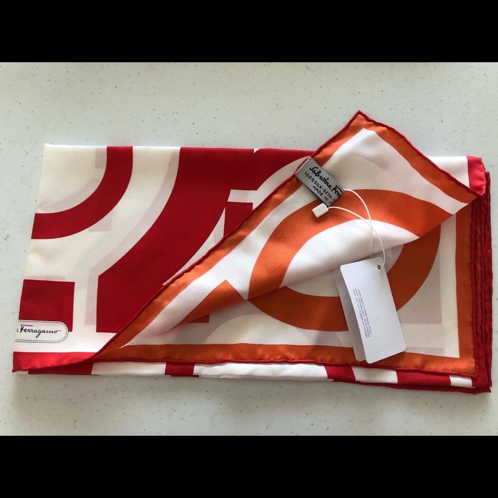 100% silk, made in Italy, Ferragamo scarf.